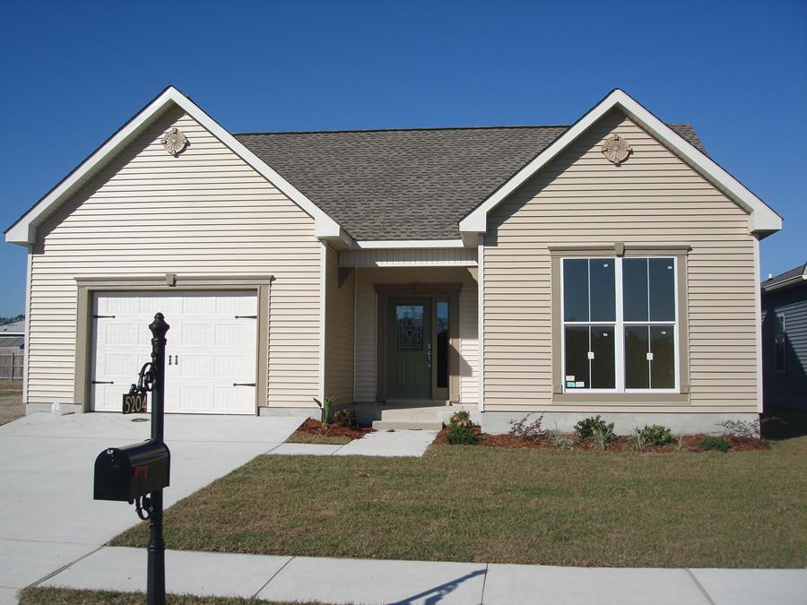 5204 Starkville Drive Marrero, La., 70072